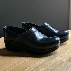 Dansko clog